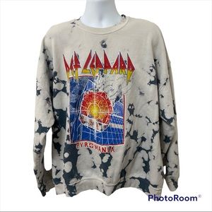 Def Leppard Pyromania Sweater L/XL Acid Wash Graphic Print Oversized L/S